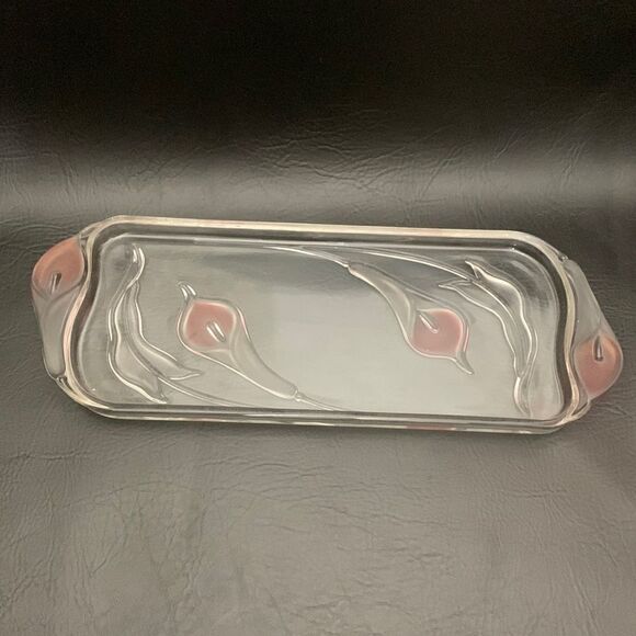 Serving Tray Glass Pink Clear Raised Tulip Embossed Bottom Appetizer Vanity - Picture 1 of 8